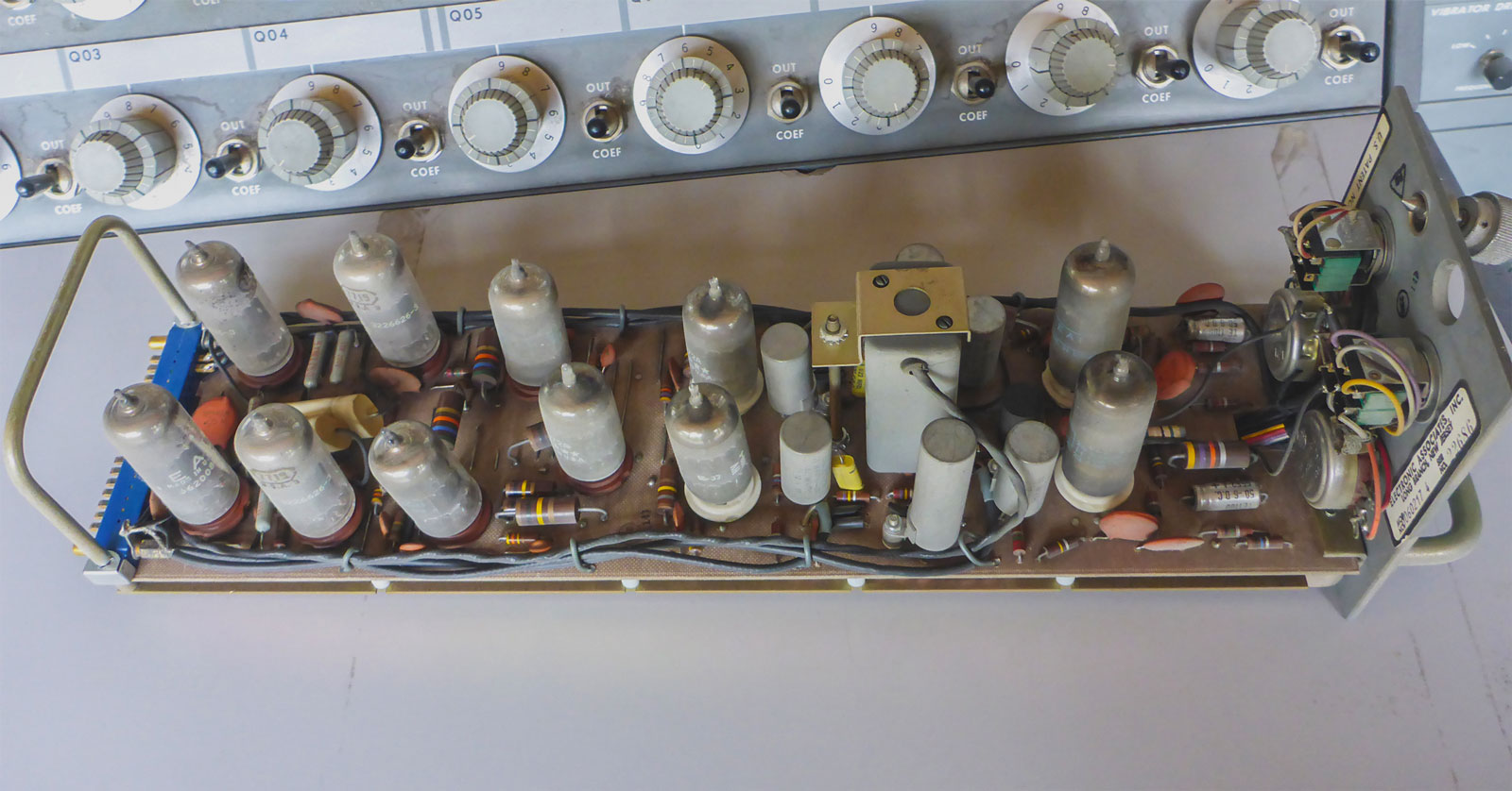 Dual DC Operational Amplifier, Model 6.217-4, vor der Instandsetzung